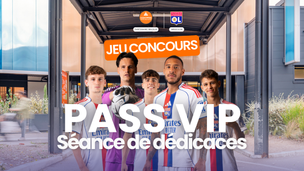 Visuel du jeu concours Séance de dédicaces avec le centre commercial Aushopping Porte des Alpes avec des joueurs de l’Olympique Lyonnais annonçant des places VIP pour une séance de dédicaces.